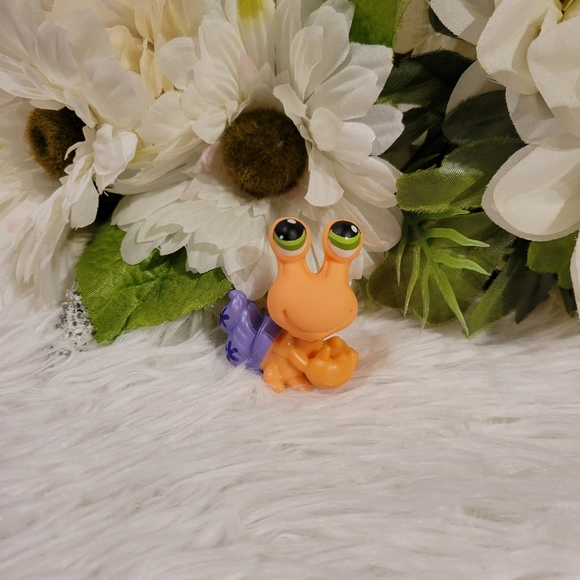 Littlest Pet Shop Authentic LPS #352 Orange Hermit Crab Purple Green Eyes - Picture 3 of 12